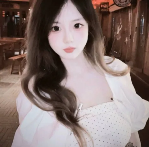 依依