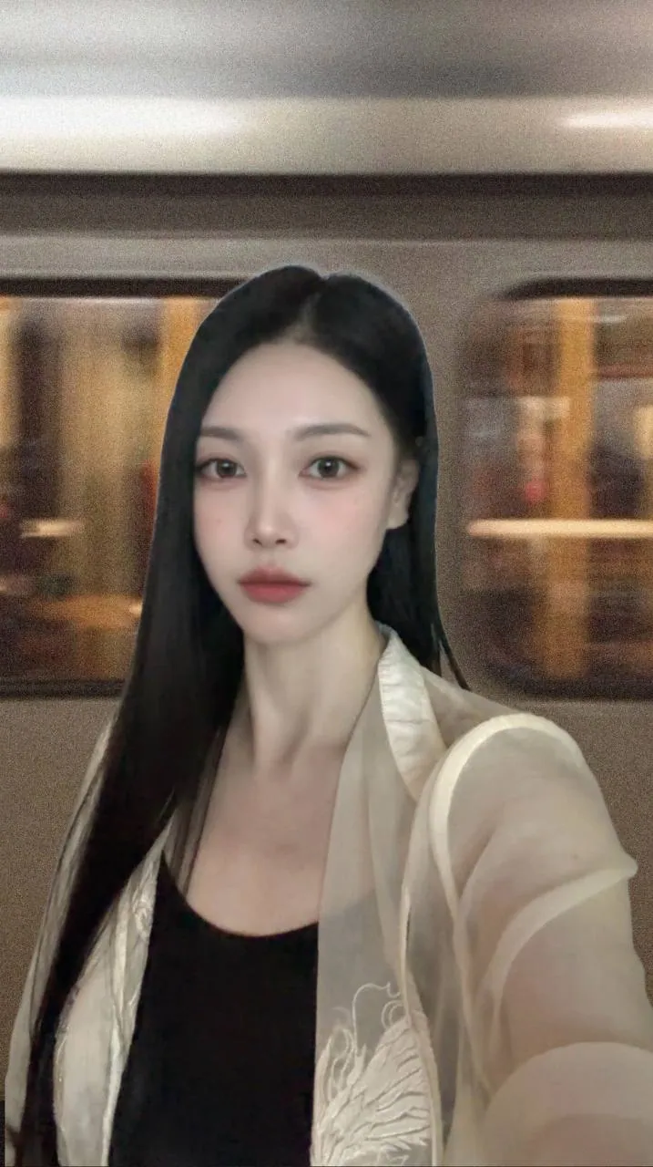 妍希 的照片 1