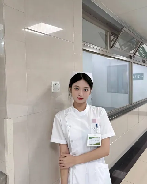 护士