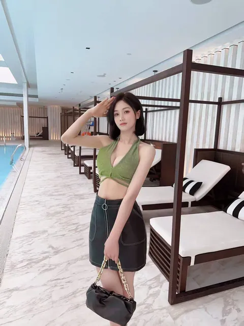 李倩