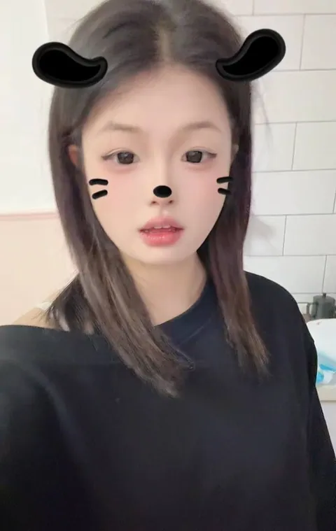 小依